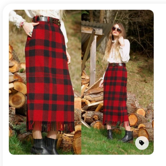 *SOLD* Vintage Woolrich Red Plaid Long Maxi Wool Skirt - 4 - Picture 2 of 9